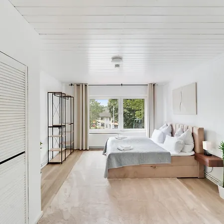 Design 100m2 - Traumlage Zwischen Cgn Und Dus - Bright Collection * Leverkusen